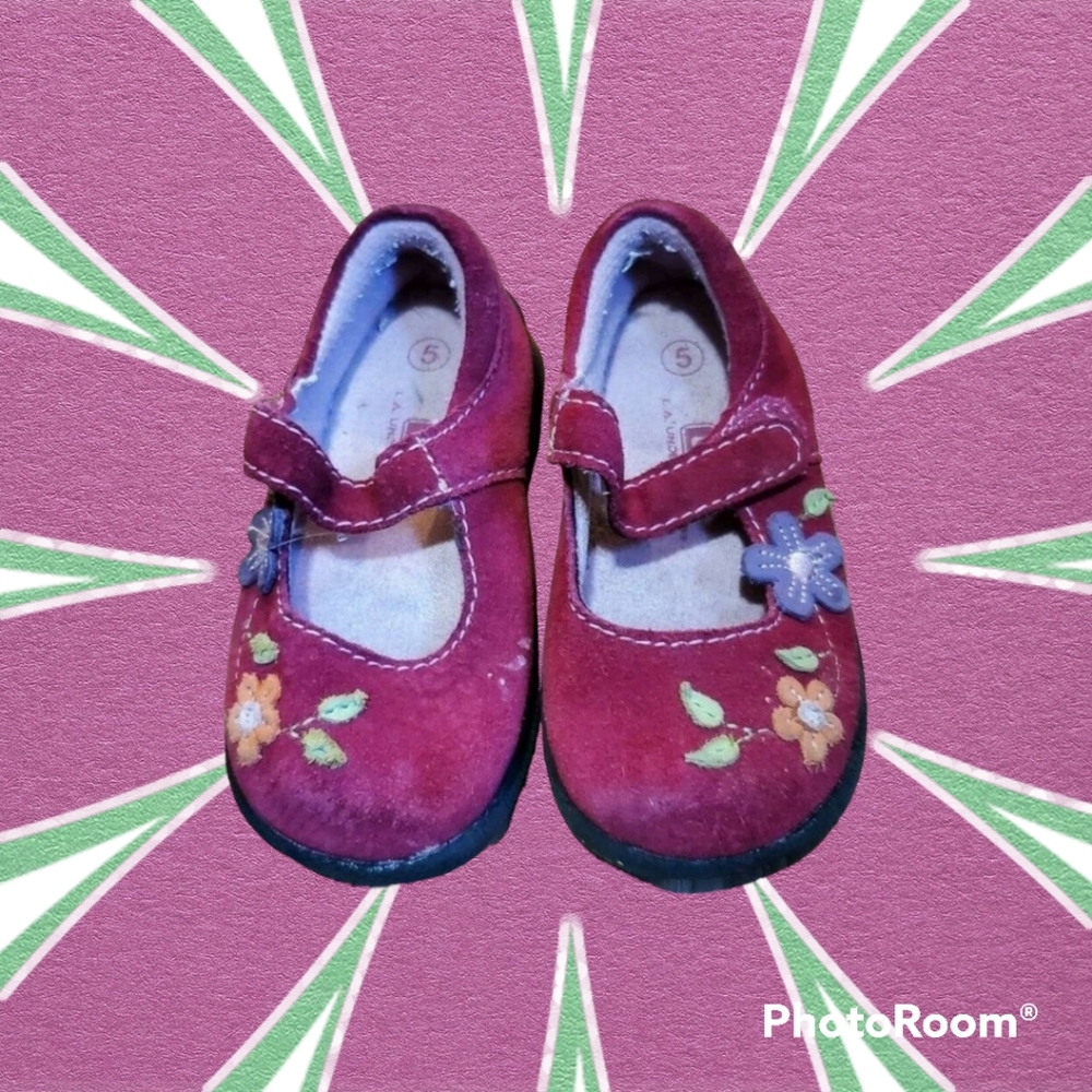 LA Underground girl shoes size 5